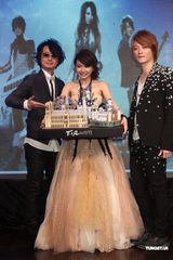 组图：F.I.R将发全新大碟 阿沁飞儿分手后不尴尬