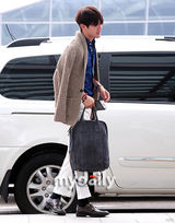 组图：神起SJ少时等SM家族赴印尼开唱亮相机场