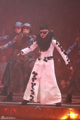 组图：郭富城个唱完满落幕 熊黛林三度现身支持