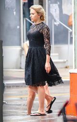 组图：马修麦康纳携手斯嘉丽 演绎老马丁广告片