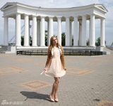 组图：乌克兰再现真人芭比娃娃 自称纯天然