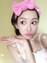 组图：陈冠希旧爱晒私房照 与整容前判若两人