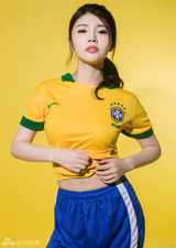 组图：徐冬冬穿球衣凹凸有致 散发运动荷尔蒙