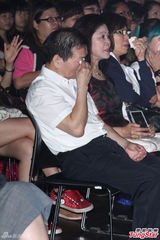 组图：林大晋首场个唱开启 罗志祥监场压阵