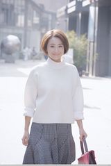 组图：穆婷婷时尚街拍 打造职业女神范