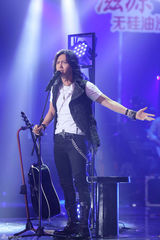 组图：腾格尔被喊腾萌萌 黑豹乐队组曲致青春