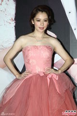 组图：徐若瑄摆酒吻老公 舒淇林心如林志玲剩女齐道贺