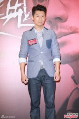 组图：杨采妮处女作首映 冯德伦莫文蔚旧爱同场