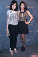 组图：关之琳出席爱彼女皇杯庆祝派对显老态