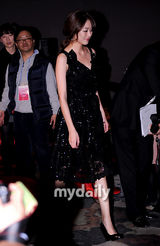 组图：韩星金孝珍宣传《难为情》 新片演同性恋情