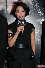 组图：《僵尸》香港首映 蔡少芬期待钱小豪全裸