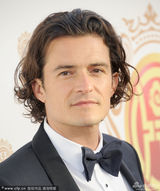 组图：华鼎奖美国开幕 奥兰多与刘玉玲助阵红毯