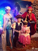 组图：石头变身杰克船长与公主Angela相逢