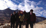 组图：于越前往西藏阿里 克服高反徒步登山
