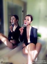 组图：湿露露吴稀儿当众脱衣露点大闹整形医院