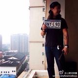 组图：邻居吵架引爆炸 隔壁男子晒家中惨照