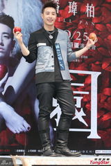 组图：潘玮柏嫉妒黑人得双胞胎称要跟进