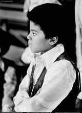 策划：MJ(迈克尔-杰克逊)诞辰纪念日 流行天王童年也曾萌萌哒