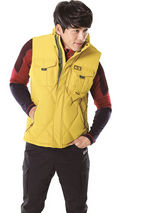 组图：玄彬拍秋冬写真 演绎时尚成熟户外风