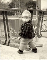 组图：《爸爸2》海报首曝光 陆毅发萌照过六一