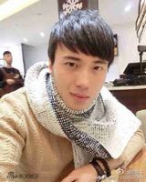 组图：高考执勤特警帅哭网友 长腿型男制服范儿