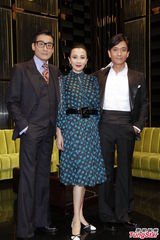 组图：刘嘉玲爱与梁家辉亲嘴 加200场过戏癮