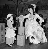 组图：秀兰邓波儿辞世 最成功童星人生回顾