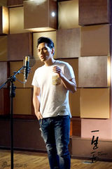 组图：《一生一世》杨宗纬“空白格”版海报锋圆绝恋(谢霆锋/高圆圆)