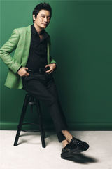 组图：罗嘉良初秋色彩 展现高雅绅士风范