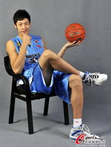 组图：曝刘翔妻子前任霸气照 曾效力北京男篮