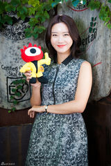 组图：对话《不要恋爱》韩可露 展清新笑容