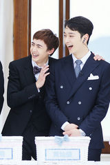 组图：尼坤变捧场王 为2PM成员牵红线谋划婚事