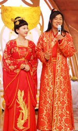 组图：《天天有喜2》探班 众主演跳爆笑狐狸舞