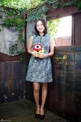 组图：对话《不要恋爱》韩可露 展清新笑容