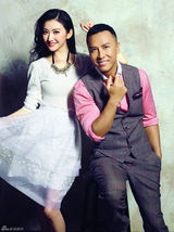 组图：景甜甄子丹登封面演绎浓浓温馨