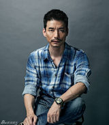 组图：杨皓宇首登时尚杂志 风流恭叔变魅力大叔