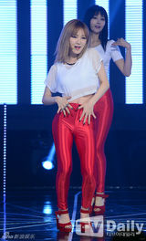 组图：众星劲歌热舞齐斗艳 BEAST夺冠超淡定