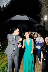 组图：姚星彤布鲁尼同台看秀 热聊甚欢