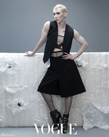 组图：2AM赵权拍女装写真 大展妖艳魅力