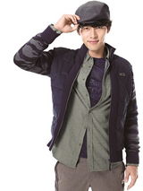 组图：玄彬拍秋冬写真 演绎时尚成熟户外风