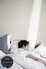 高清：徐康俊慵懒呆萌写真 把周四定为休息日