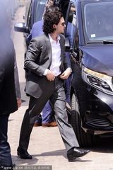 组图：布兰切特撑《驯龙高手2》 龙牙上衣超萌