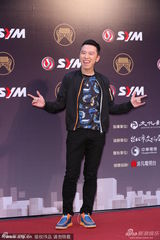 组图：各路音乐人齐聚金曲奖 星光熠熠