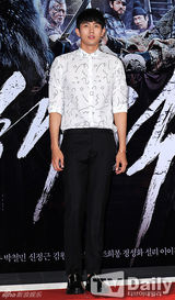 组图：《海盗》众星观影 SM艺人组团捧场