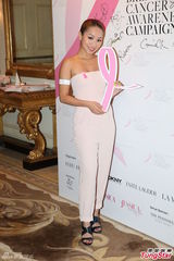 组图：徐濠萦祝福锋菲恋 叶佩雯称张柏芝坚强