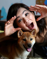 组图：Ella(S.H.E)搞怪写真“丑八怪”八连拍难以直视