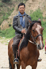 组图：杜志国满意准儿媳 感谢她约束杜淳