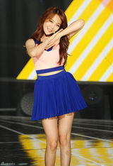 组图:众星劲歌热舞 Girls Day 甜美献唱