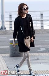 组图：4minute小分队2YOON赴泰时尚亮相机场