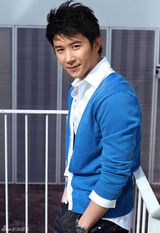 组图：张浩天阳光写真集充满温暖气息